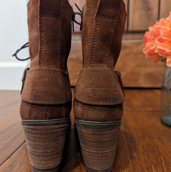 Taos Women's Laka Brown Suede Boot, Sz. 9-9.5, 40 European. - Picture 6 of 14